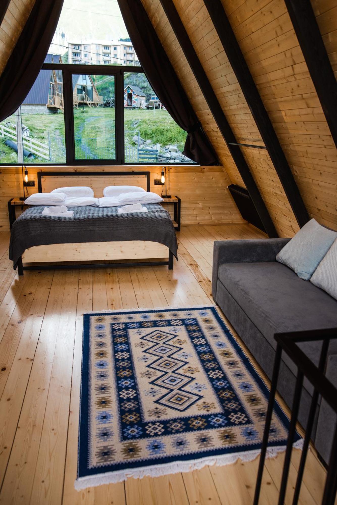 Kazbegi Hills Cottages Eksteriør billede